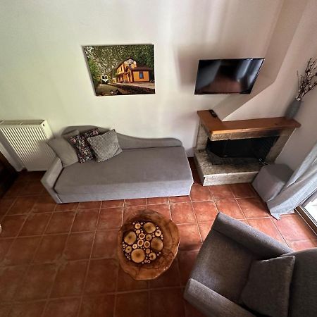 Aparthotel Μούσες Kalavryta Esterno foto
