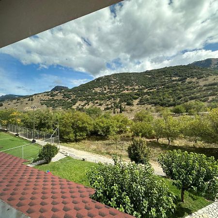 Aparthotel Μούσες Kalavryta Esterno foto