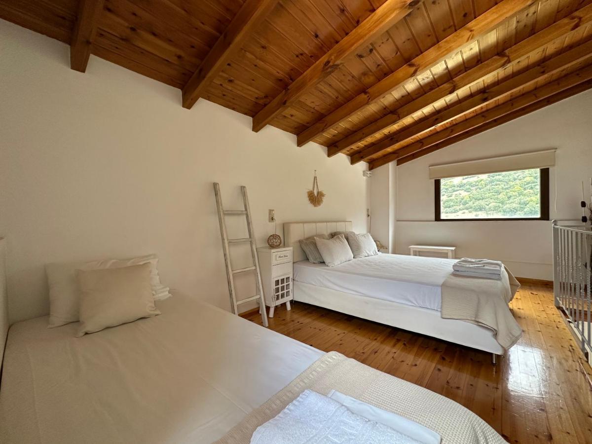 Aparthotel Μούσες Kalavryta Esterno foto