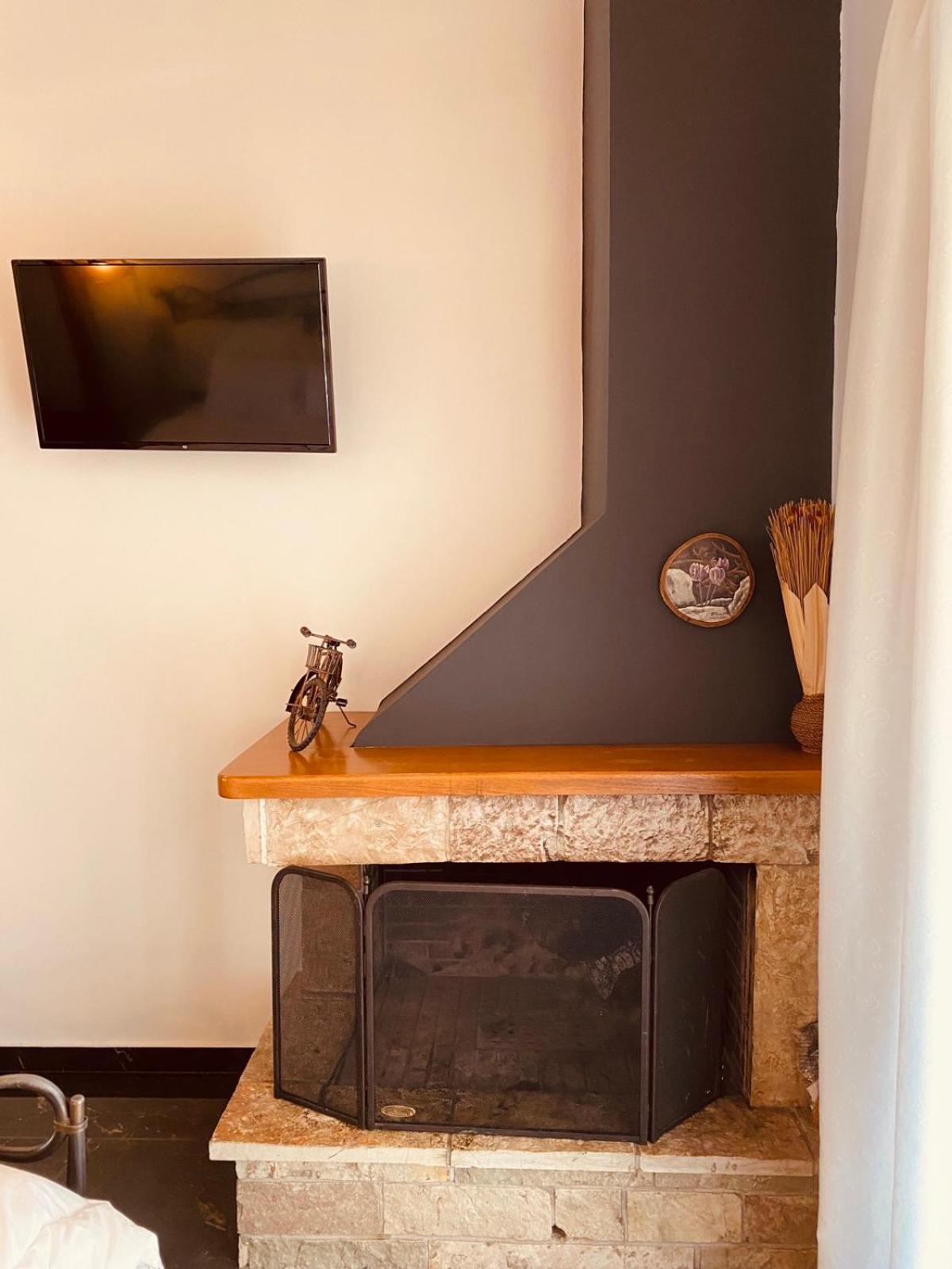 Aparthotel Μούσες Kalavryta Esterno foto